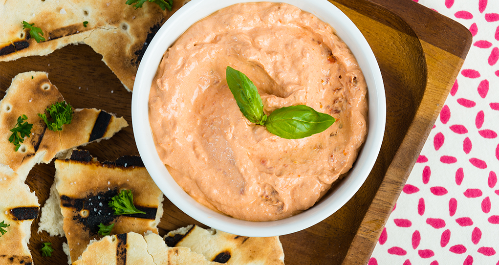 Sun-dried Tomato Yogourt Herb Spread