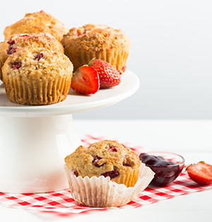 Honeyed Strawberry Yogourt Muffins